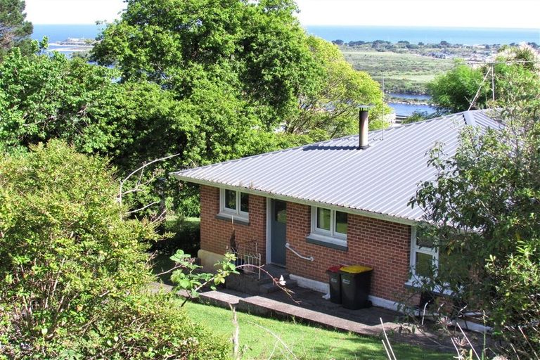 Photo of property in 28 Mount Street, Greymouth, 7805