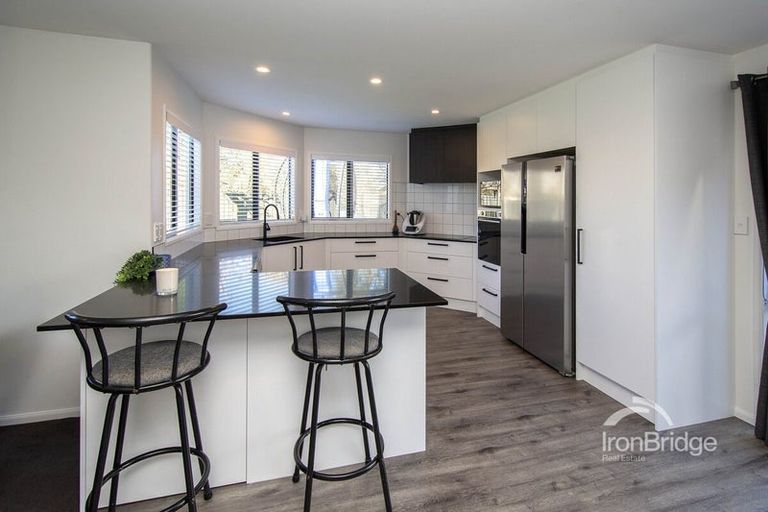 Photo of property in 34 Glasnevin Drive, Casebrook, Christchurch, 8051