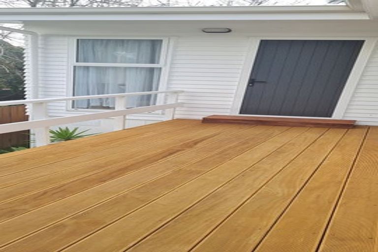 Photo of property in 90 Bond Crescent, Forrest Hill, Auckland, 0620