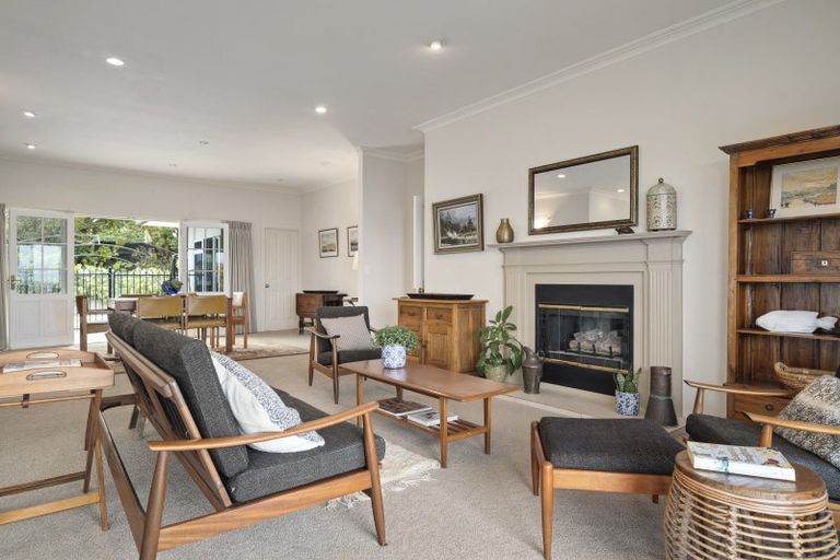 Photo of property in 9 Maniapoto Grove, Waipahihi, Taupo, 3330