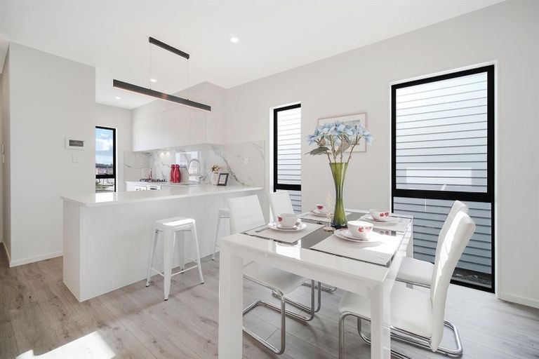 Photo of property in 18 Kairakau Street, Papakura, 2110