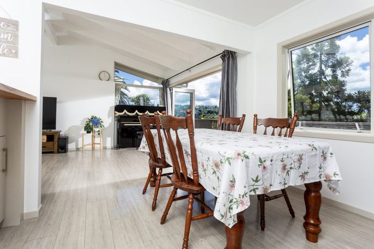 Photo of property in 1/3 Glenvar Road, Torbay, Auckland, 0630