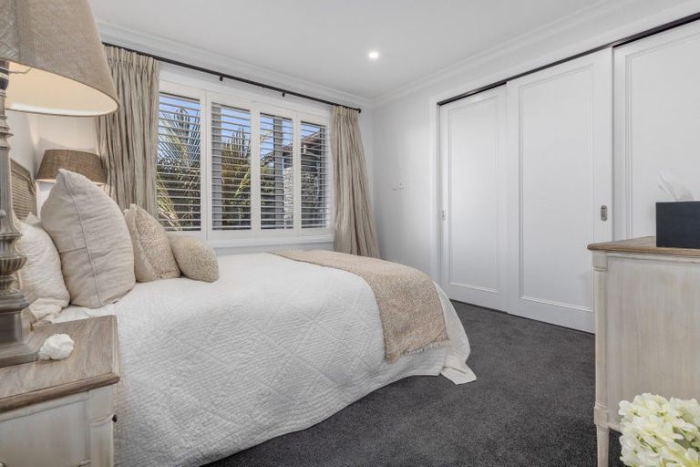Photo of property in 2 Otaihanga Road, Paraparaumu Beach, Paraparaumu, 5032