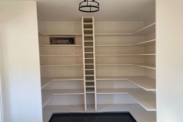 Photo of property in 3 Merrill Place, Birkdale, Auckland, 0626