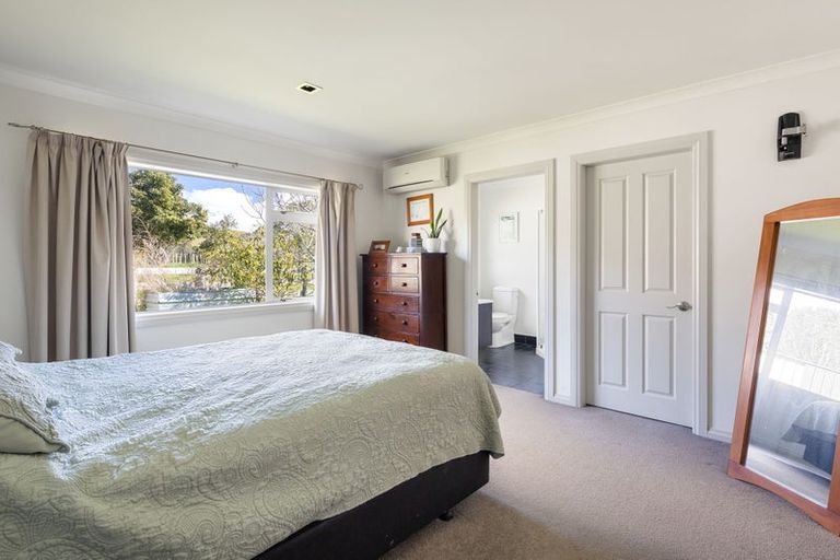 Photo of property in 10 Parker Road, Huntly, 3771