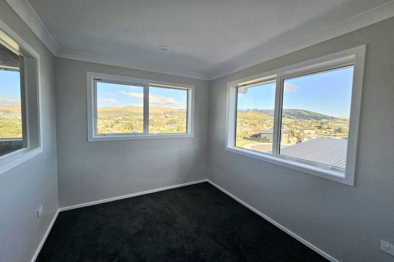 Photo of property in 6a Te Arapito Close, Aotea, 5024