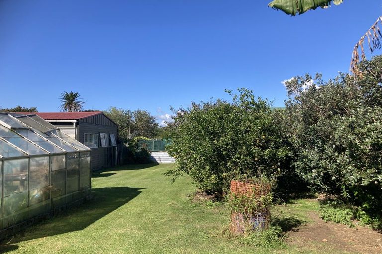 Photo of property in 81 Seymour Street, Waitara, 4320
