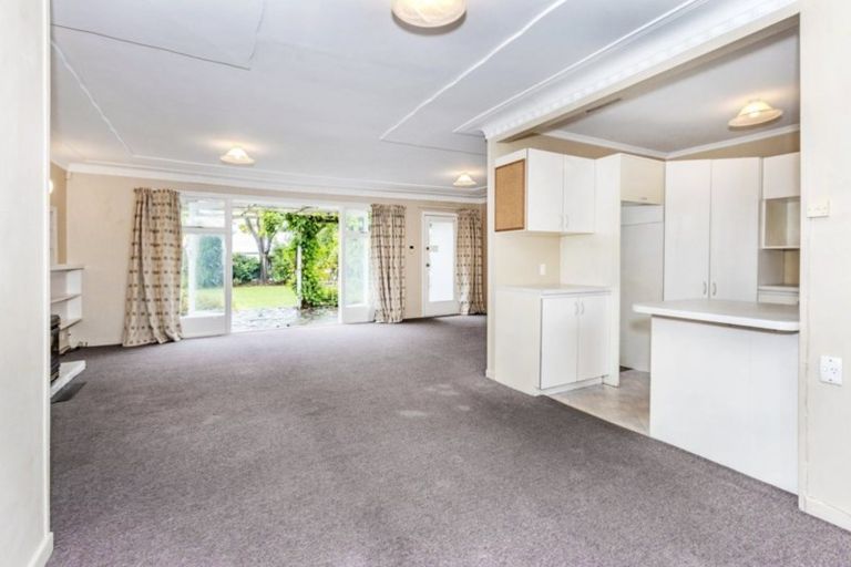 Photo of property in 36 Moreland Avenue, Papanui, Christchurch, 8053