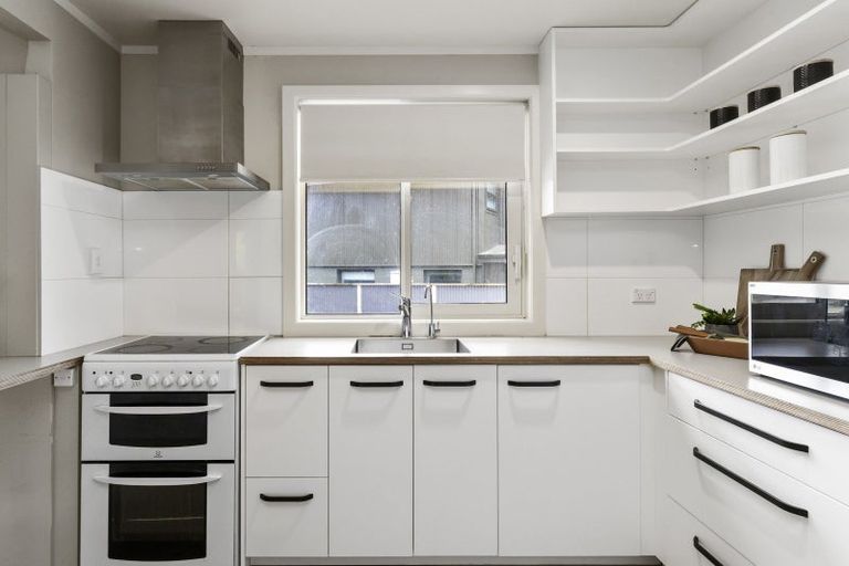 Photo of property in 9 Kowhai Road, Rainbow Point, Taupo, 3330