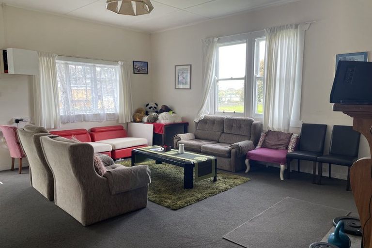 Photo of property in 25 Ocean Road, Paraparaumu Beach, Paraparaumu, 5032