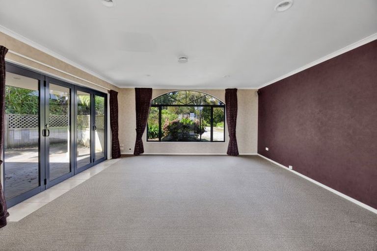 Photo of property in 311 Croydon Road, Midhirst, Stratford, 4394