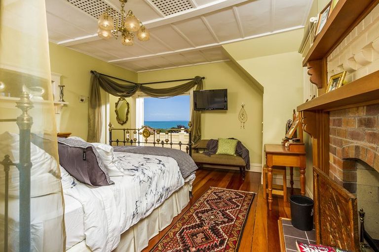 Photo of property in 27 Clifton Road, Hauraki, Auckland, 0622