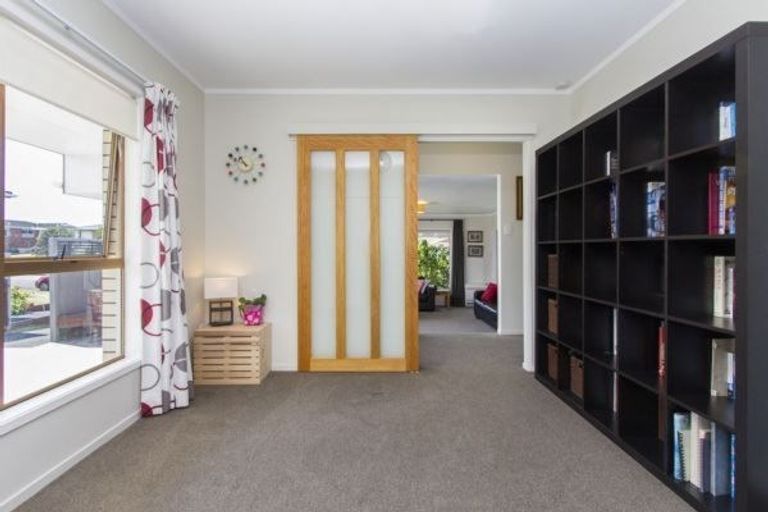 Photo of property in 41 Walworth Avenue, Pakuranga Heights, Auckland, 2010