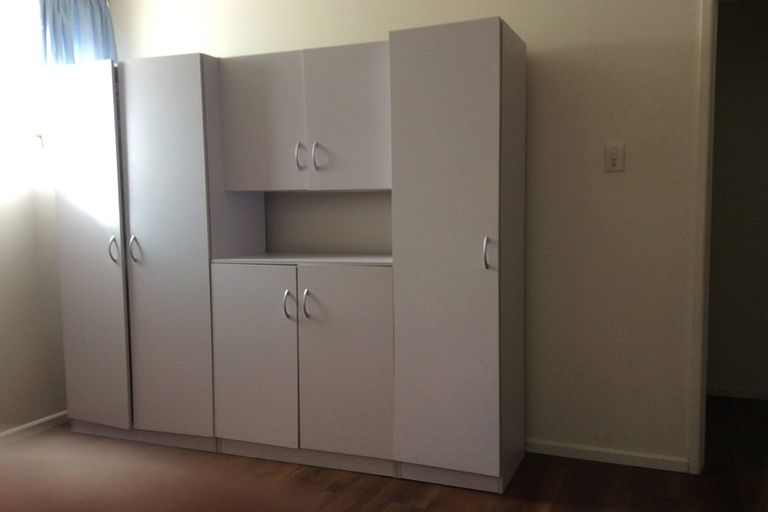Photo of property in 42 Compton Street, Hillcrest, Auckland, 0627