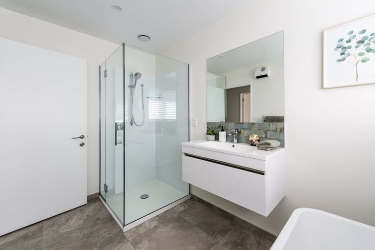 Photo of property in West Meadows Drive, Wanaka, 9305