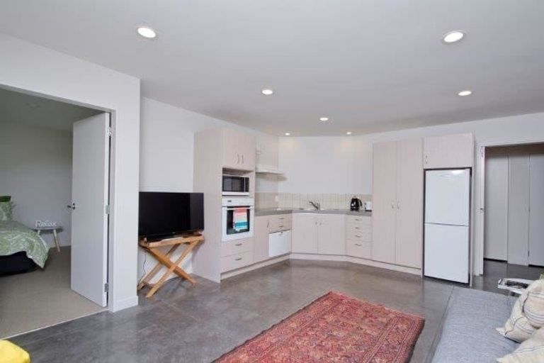 Photo of property in 1 Tay Street, Mount Maunganui, 3116