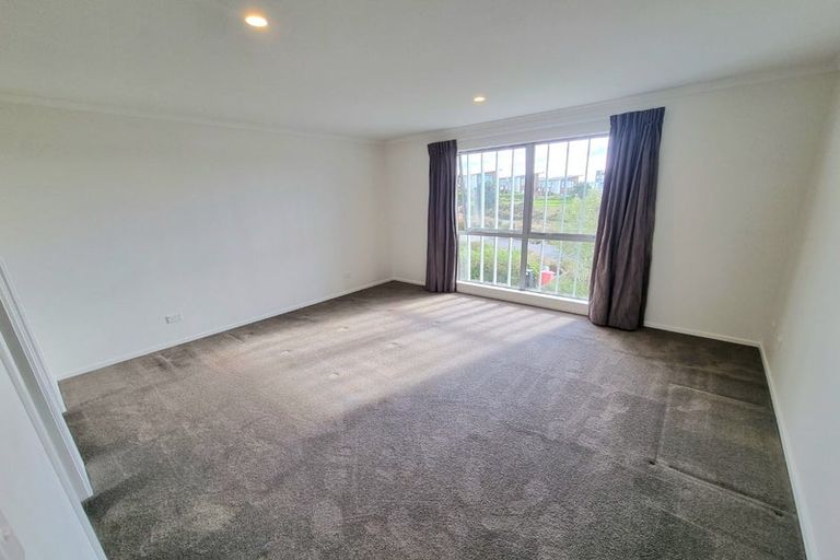 Photo of property in 61 Caldera Drive, Long Bay, Auckland, 0630