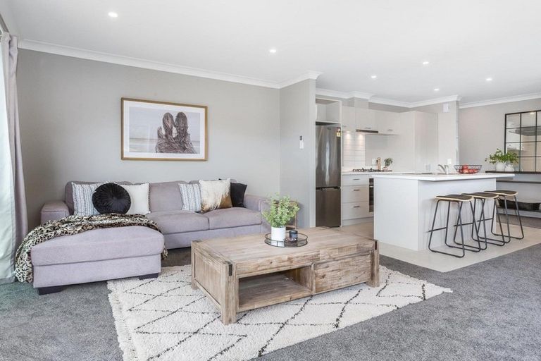 Photo of property in 27 Moonsail Drive, Whitby, Porirua, 5024