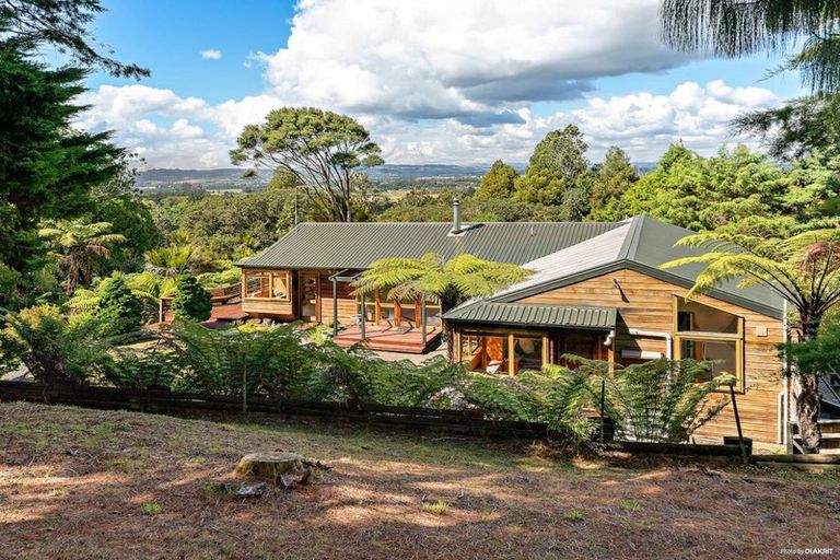Photo of property in 305 Hill Road, The Gardens, Auckland, 2105
