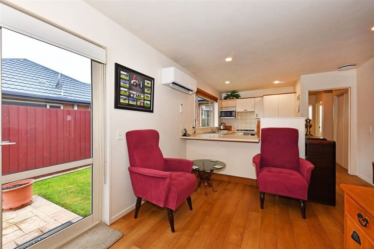 Photo of property in 19 Seymour Street, Hornby, Christchurch, 8042