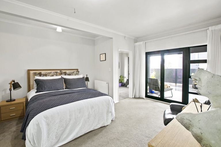 Photo of property in 23a/3 Hamblyn Street, Strandon, New Plymouth, 4312