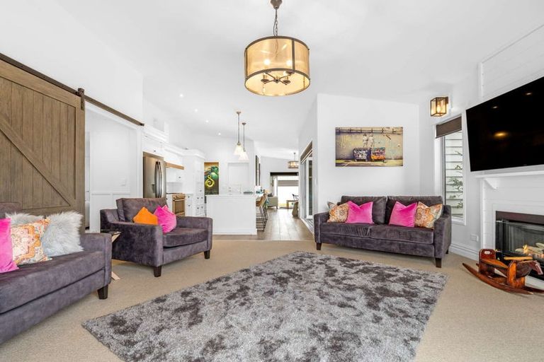 Photo of property in 4 Ascarina Way, Papamoa Beach, Papamoa, 3118