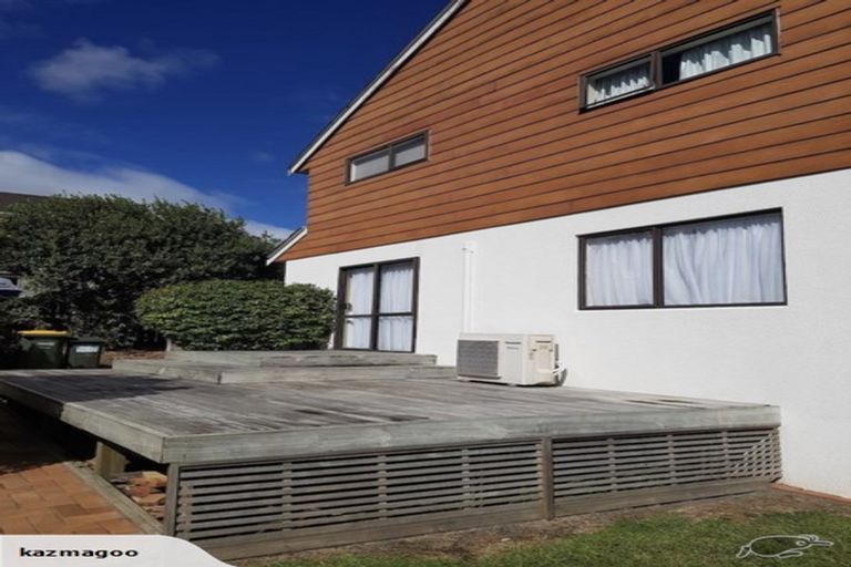 Photo of property in 24/24 Eastglen Road, Glen Eden, Auckland, 0602