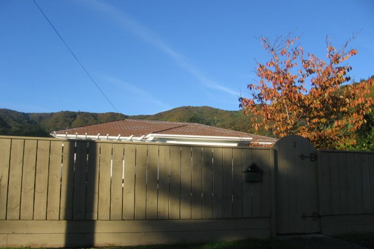 Photo of property in 2 Lockett Street, Waterloo, Lower Hutt, 5011