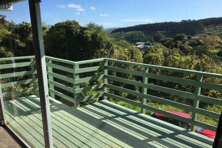 Photo of property in 3/37 Singers Road, Korokoro, Lower Hutt, 5012