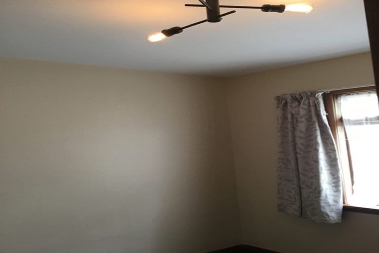 Photo of property in 118 Holly Road, St Albans, Christchurch, 8014