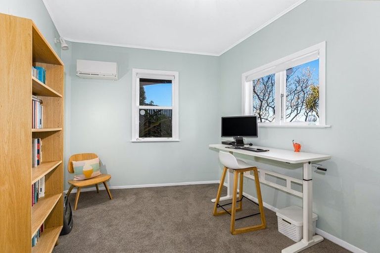 Photo of property in 4 Broomhill Road, Aro Valley, Wellington, 6012