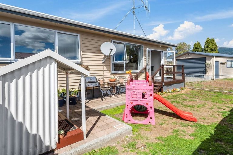 Photo of property in 4 Mihipeka Grove, Turangi, 3334