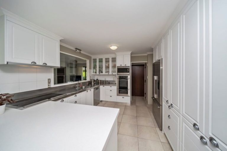 Photo of property in 311 Opunake Road, Cardiff, Stratford, 4391