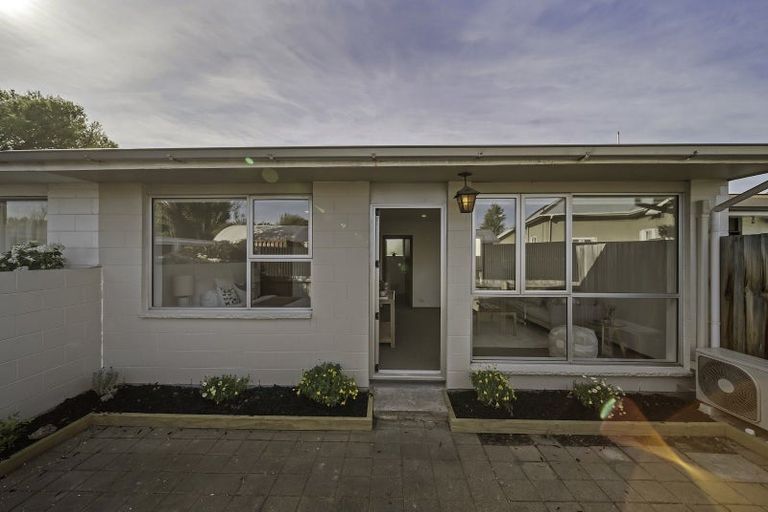 Photo of property in 3/53 Grenville Street, Waltham, Christchurch, 8011