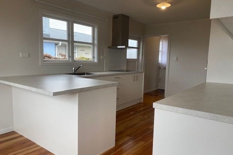 Photo of property in 714 Huia Street, Camberley, Hastings, 4120