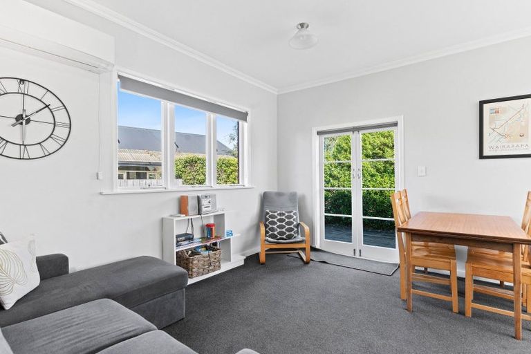 Photo of property in 64 Cologne Street, Martinborough, 5711