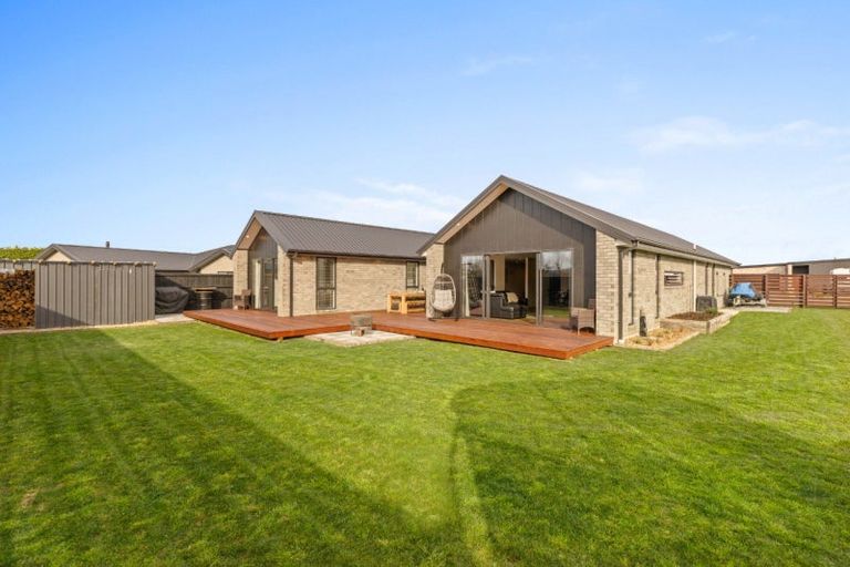 Photo of property in 39 Plover Avenue, Amberley, 7410