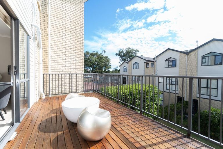 Photo of property in St Claire Village, 35/172 Mcleod Road, Te Atatu South, Auckland, 0610