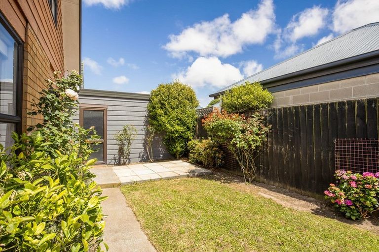 Photo of property in 4/23 Tower Street, Hornby, Christchurch, 8042