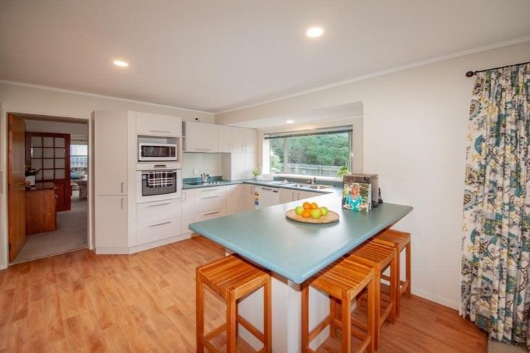 Photo of property in 10 Myers Grove, Churton Park, Wellington, 6037