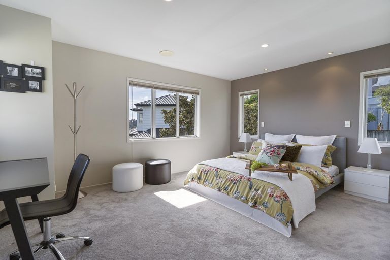 Photo of property in 51 Kittiwake Drive, Schnapper Rock, Auckland, 0632