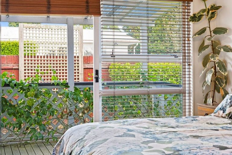 Photo of property in 12 Argyle Street, Waipu, 0510