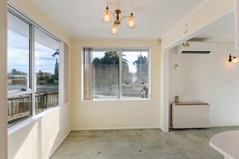 Photo of property in 30 Arawhata Road, Paraparaumu, 5032