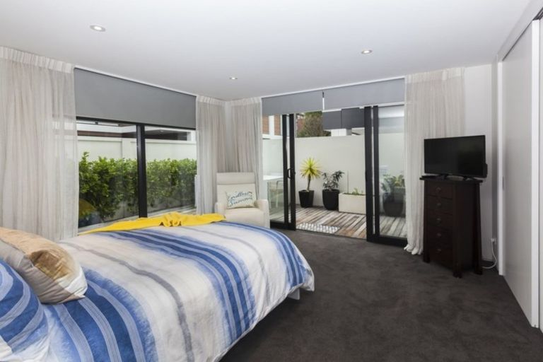 Photo of property in 26a Peterborough Street, Christchurch Central, Christchurch, 8013