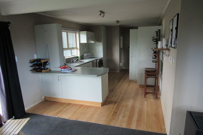 Photo of property in 74 Reid Avenue, Hawera, 4610