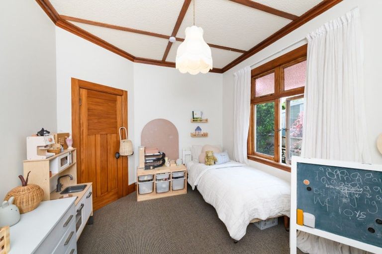 Photo of property in 9 Rongopai Street, Palmerston North, 4414