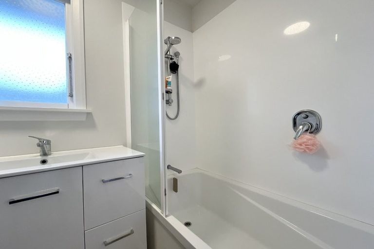 Photo of property in 1/135 Champion Street, Edgeware, Christchurch, 8013
