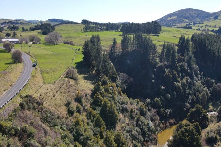 Photo of property in 3345 Weber Road, Weber, Dannevirke, 4970