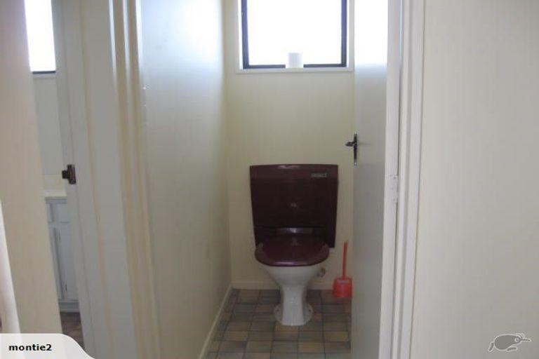 Photo of property in 33 Mortlake Street, Islington, Christchurch, 8042
