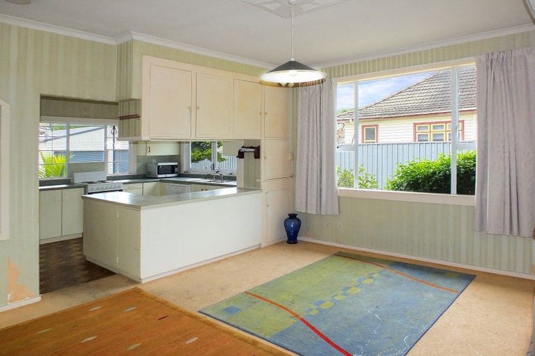 Photo of property in 35 Park Street, Foxton, 4814